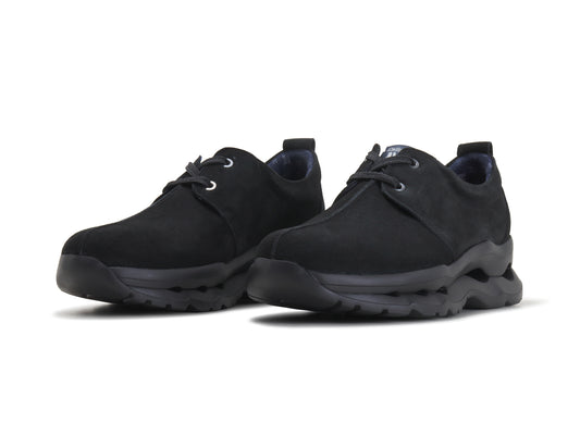 Callaghanのスニーカー「17820」の斜め向きの商品画像