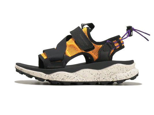 Flower MOUNTAINのサンダル「FM30018」の横向きの商品画像