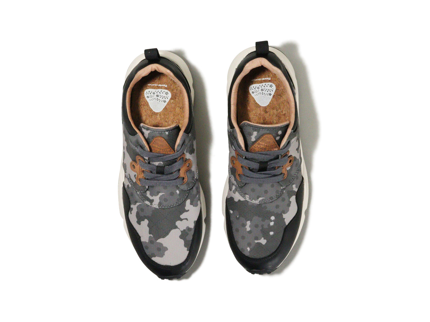 Flower MOUNTAINのスニーカー「FM57001」の上から見た商品画像