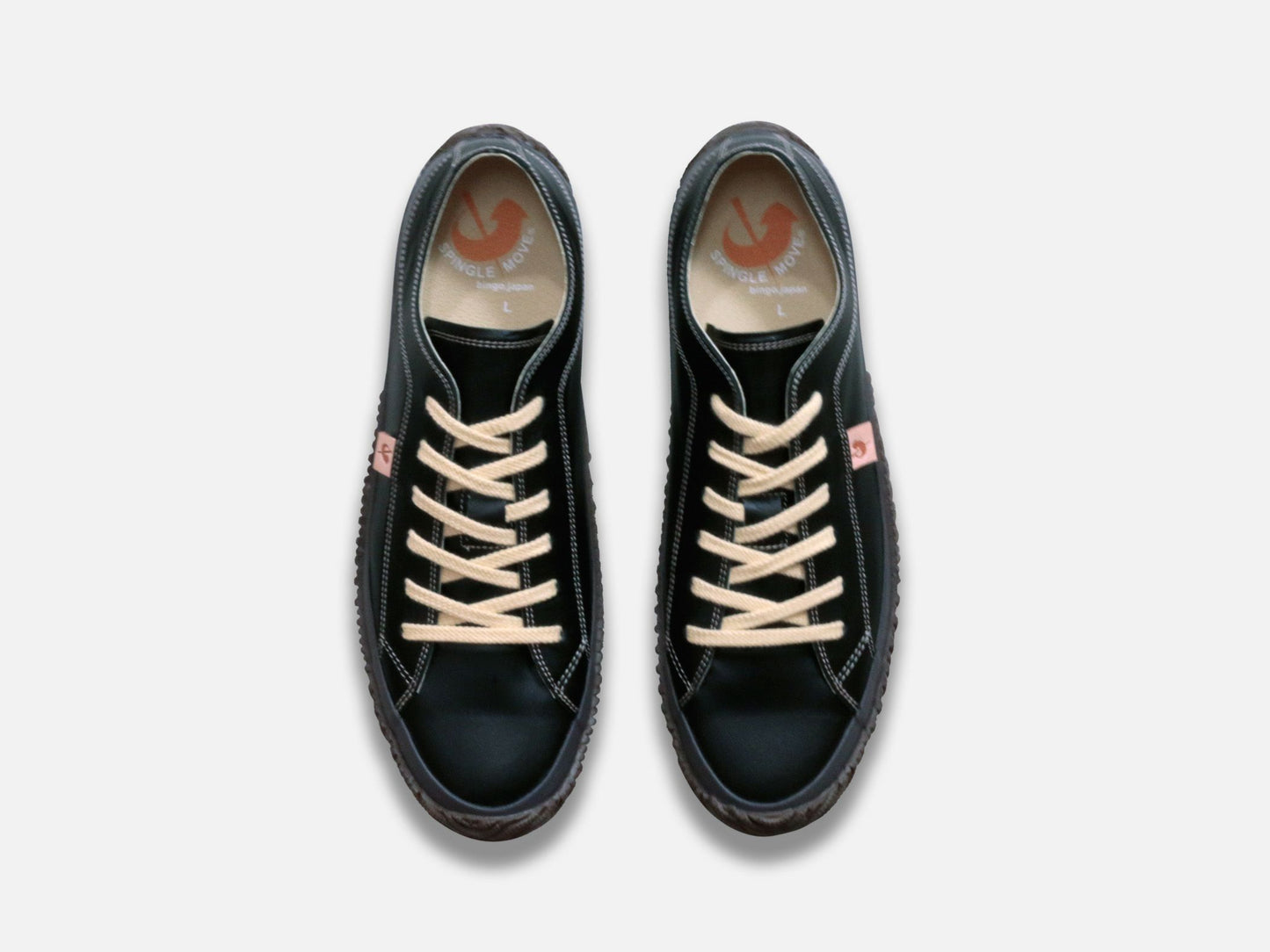 SPINGLE MOVEのスニーカー「SPM-110 Black」の上から見た商品画像