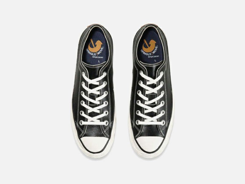 SPINGLE MOVEのスニーカー「SPM-341 Black」の上から見た商品画像