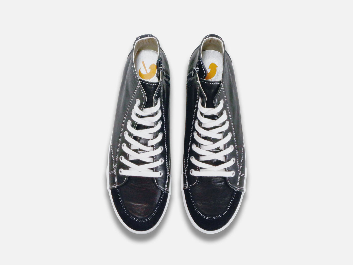 SPINGLE MOVEのスニーカー「SPM-356 Black」の上から見た商品画像