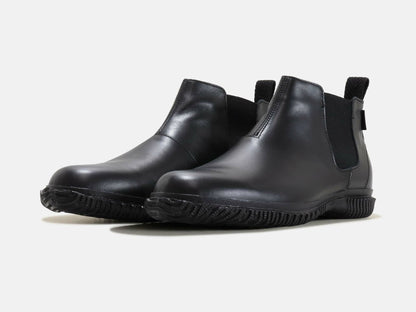 SPINGLE Bizのスニーカー「Biz-603 Black」の斜め向きの商品画像