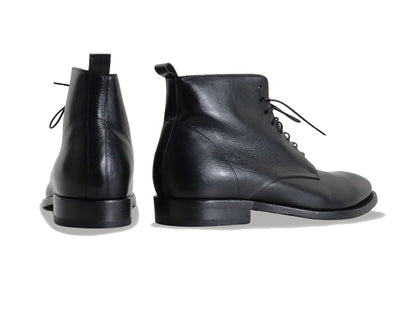 BUTTEROのショートブーツ「b7346」の後ろ向きの商品画像