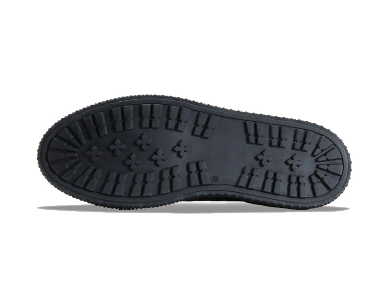 BUTTEROのスニーカー「b8230」の靴底の商品画像