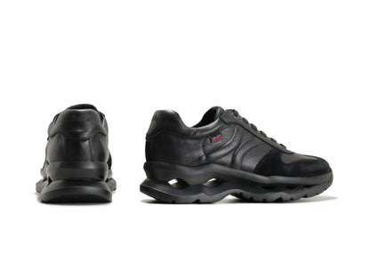 Callaghanのスニーカー「17811」の後ろ向きの商品画像