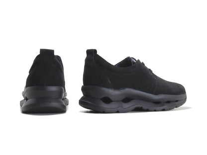 Callaghanのスニーカー「17820」の後ろ向きの商品画像