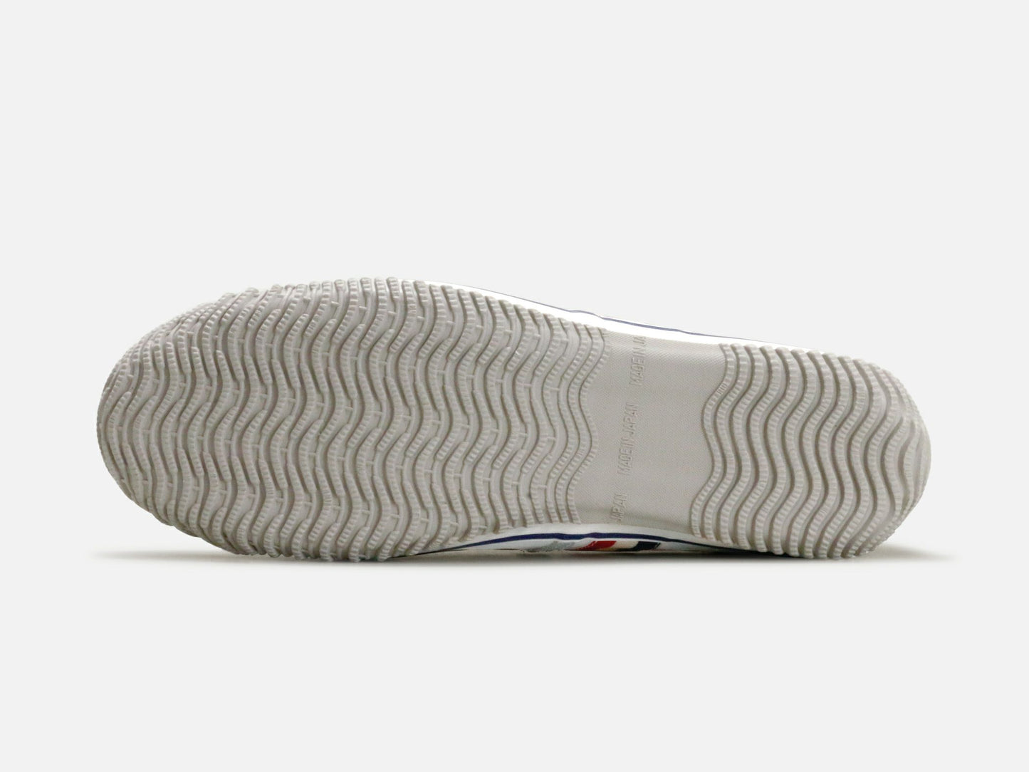 SPINGLE MOVEのスニーカー「SPM-168 Tricolor」の靴底の商品画像