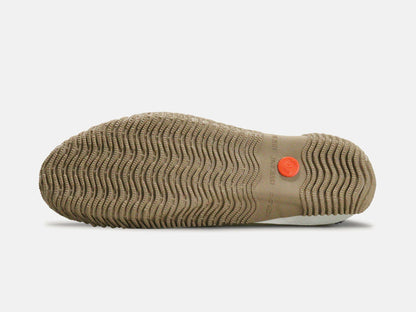 SPINGLE MOVEのスニーカー「SPM-172 Beige」の靴底の商品画像