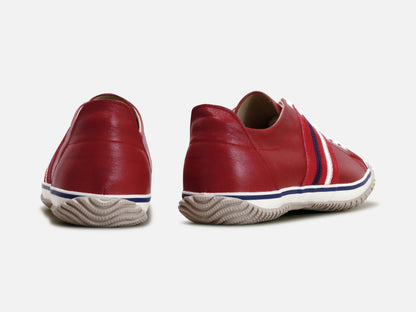 SPINGLE MOVEのスニーカー「SPM-198 Red」の後ろ向きの商品画像