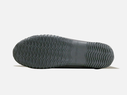 SPINGLE MOVEのスニーカー「SPM-272 Black」の靴底の商品画像