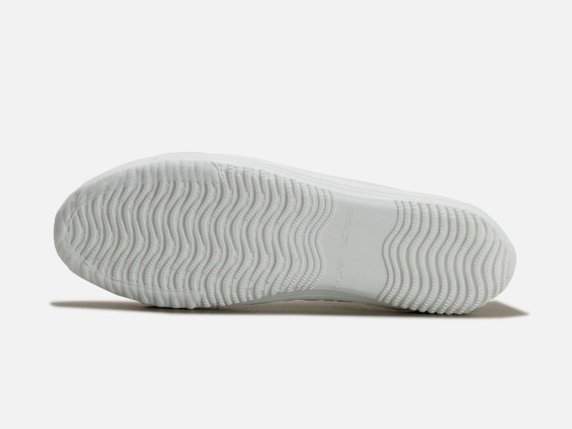 SPINGLE MOVEのスニーカー「SPM-356 White」の靴底の商品画像