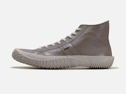 SPINGLE MOVEのスニーカー「SPM-443 Dark Gray」の横向きの商品画像