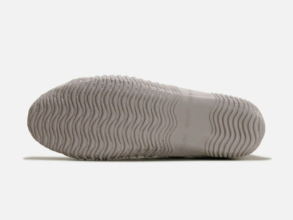 SPINGLE MOVEのスニーカー「SPM-443 Dark Gray」の靴底の商品画像