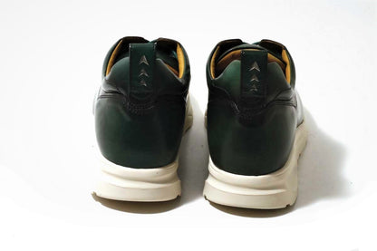 THIRTY THREEのスニーカー「TT-101 Green」の後ろ向きの商品画像