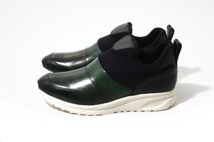 THIRTY THREEのスニーカー「TT-103 Green」の横向きの商品画像