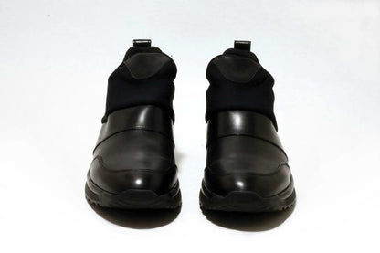 THIRTY THREEのスニーカー「TT-104 Monochrome」の前向きの商品画像