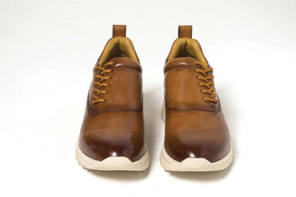 THIRTY THREEのスニーカー「TT-105 Beige」の前向きの商品画像