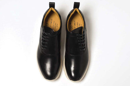 THIRTY THREEのスニーカー「TT-106 Black」の上から見た商品画像