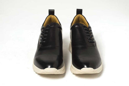 THIRTY THREEのスニーカー「TT-106 Black」の前向きの商品画像