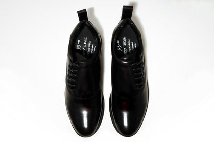 THIRTY THREEのスニーカー「TT-106 Monochrome」の上から見た商品画像